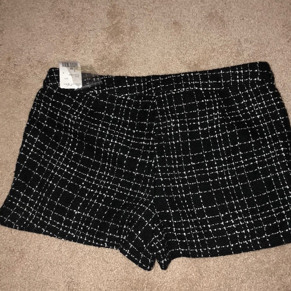 Forever 21 dress shorts - Picture 3 of 4